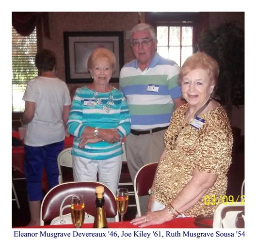 Eleanor Musgrave Devereaux '46,Joe Kiley'61,Ruth Musgrave Sousa '54.jpg